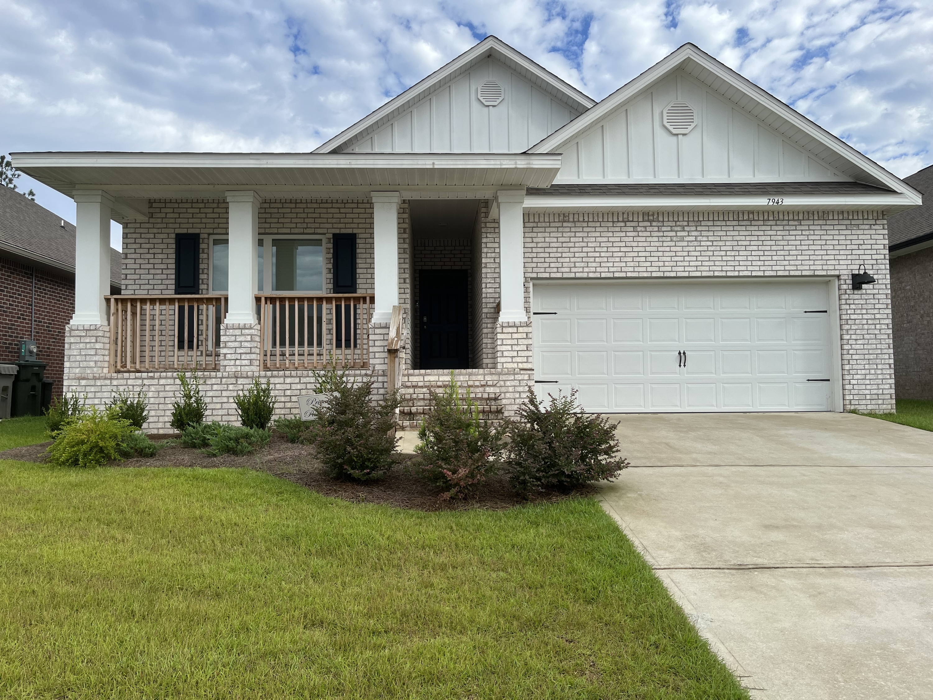7943 Burnside Loop